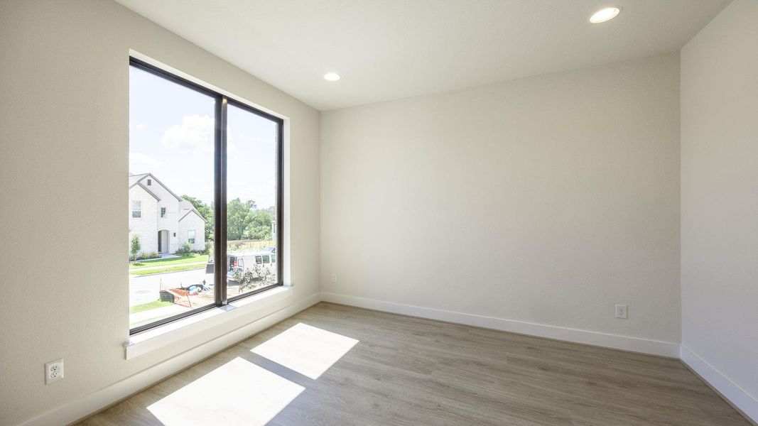 Spacious, unfurnished interior of a new home in Palmera Ridge, Leander (Image 7). Spacious, unfurnished interior of a new home in Palmera Ridge, Leander (Image 7).