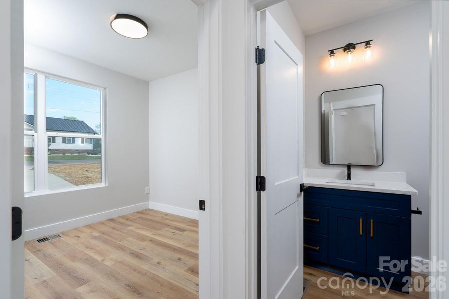 Image 32 of a home in .