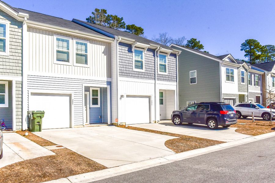 Exterior details and patio area of a home in , Summerville (Image 3).