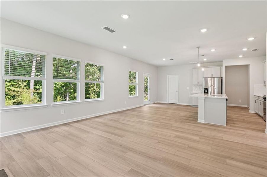 Spacious, unfurnished interior of a new home in The Oaks at Dawson, Dawsonville (Image 24).