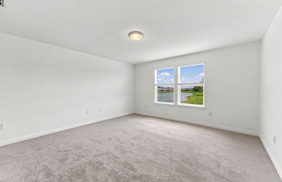 Spacious, unfurnished interior of a new home in Oakfield Trails, Parrish (Image 18).