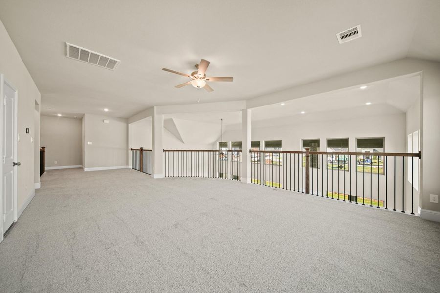 Spacious, unfurnished interior of a new home in Coastal Point, League City (Image 23).