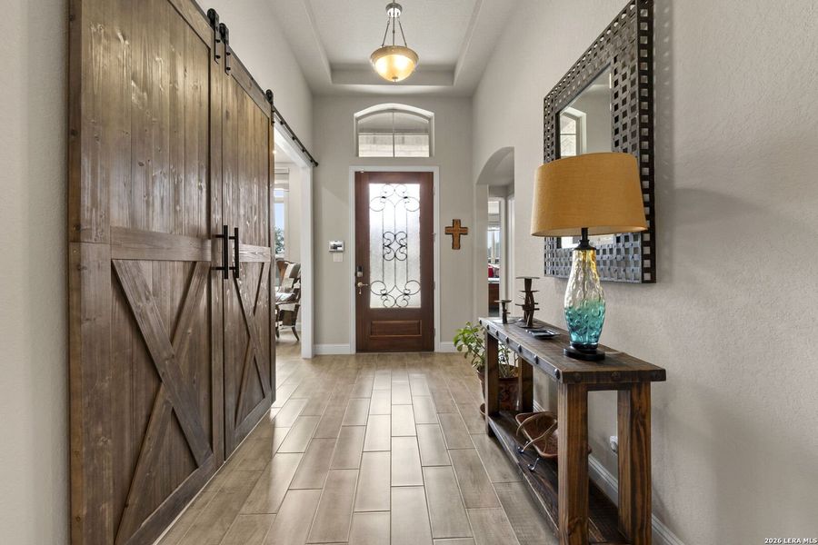 Furnished interior view inside a new home in Elkhorn Ridge, Boerne (Image 33).
