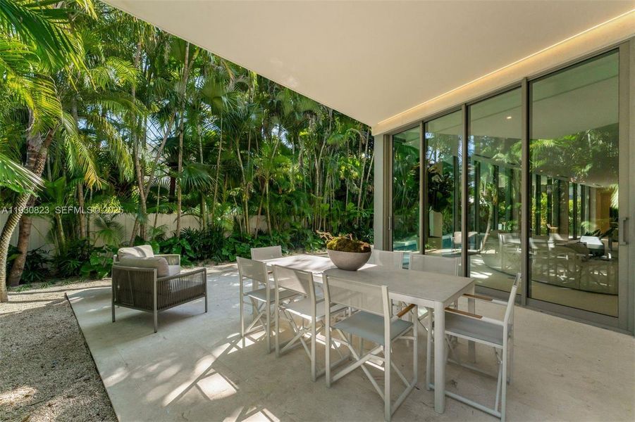 Exterior details and patio area of a home in , Miami (Image 28).