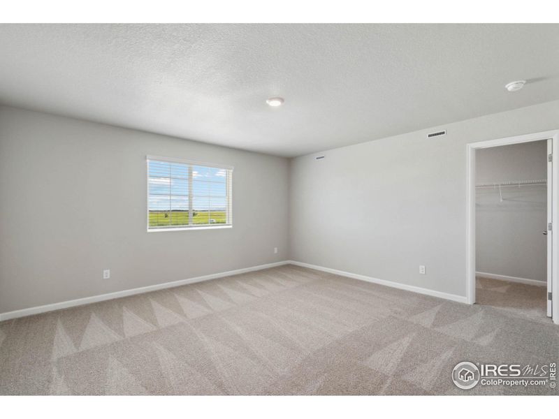 Spacious, unfurnished interior of a new home in , Frederick (Image 13).