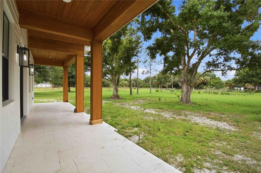 Exterior details and patio area of a home in , Sarasota (Image 9).