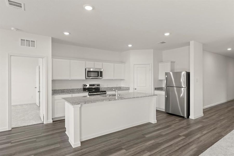 13. 1262 Herring - Kitchen (2)