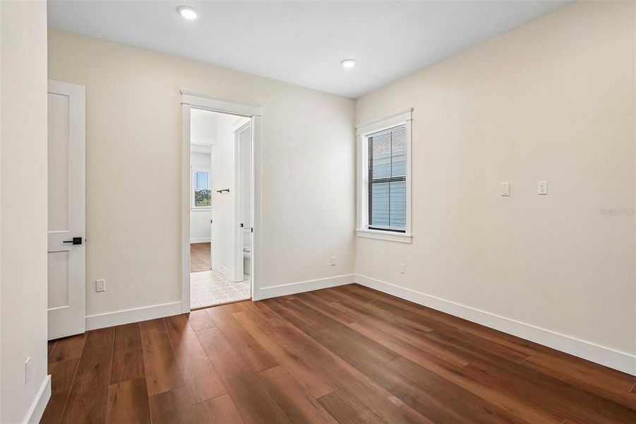 Spacious, unfurnished interior of a new home in , St. Petersburg (Image 41). Spacious, unfurnished interior of a new home in , St. Petersburg (Image 41).