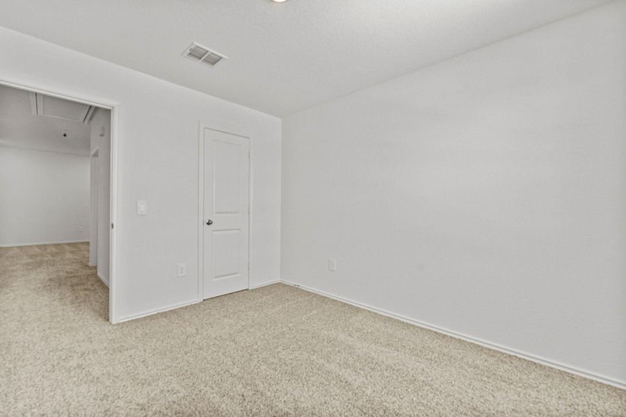 Spacious, unfurnished interior of a new home in Palomino, Manor (Image 23).