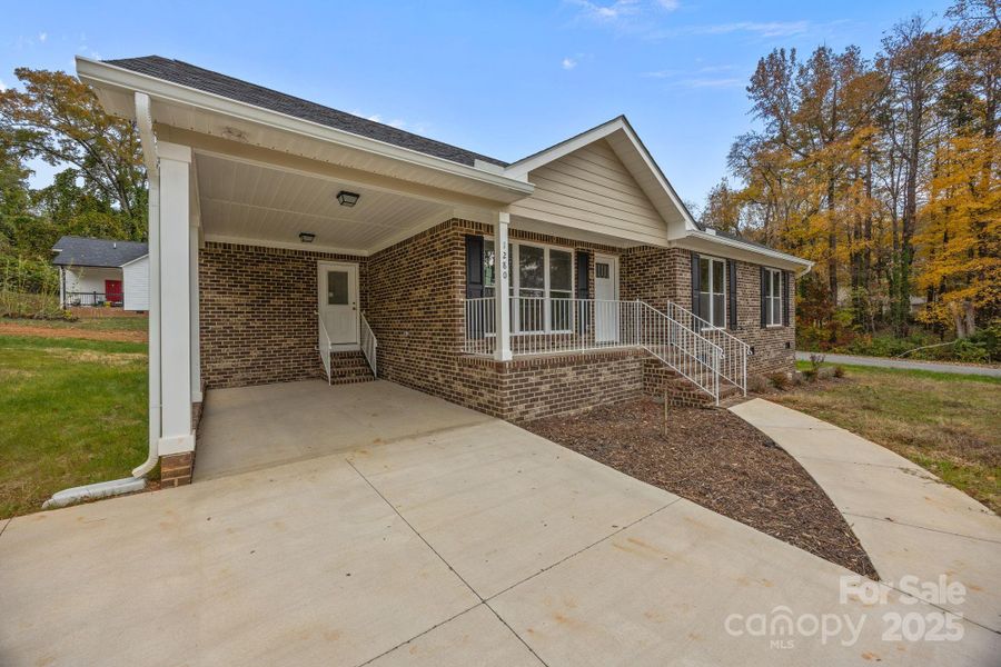 Exterior details and patio area of a home in , Salisbury (Image 22).