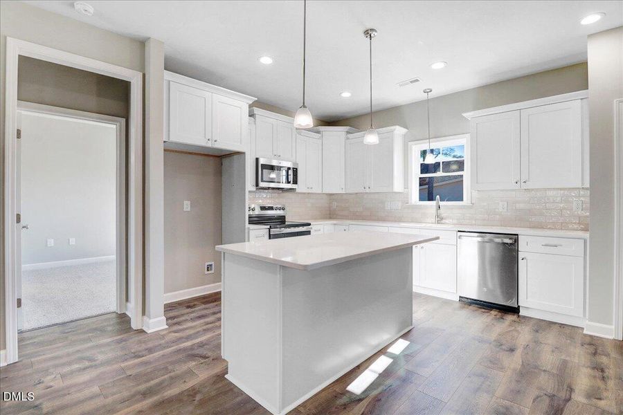 17-1760 Cardianl Dr-17