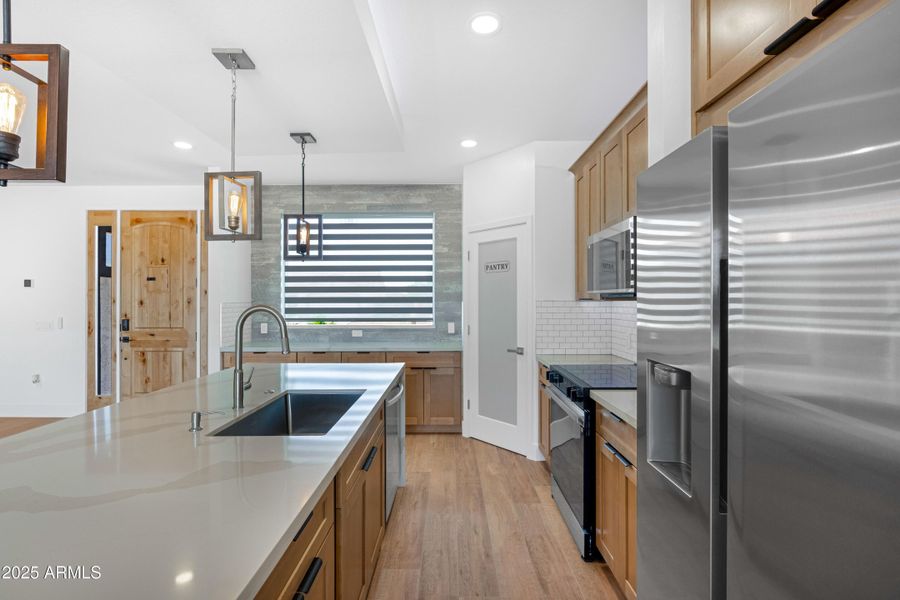 Main Home /Kitchen Main Home /Kitchen