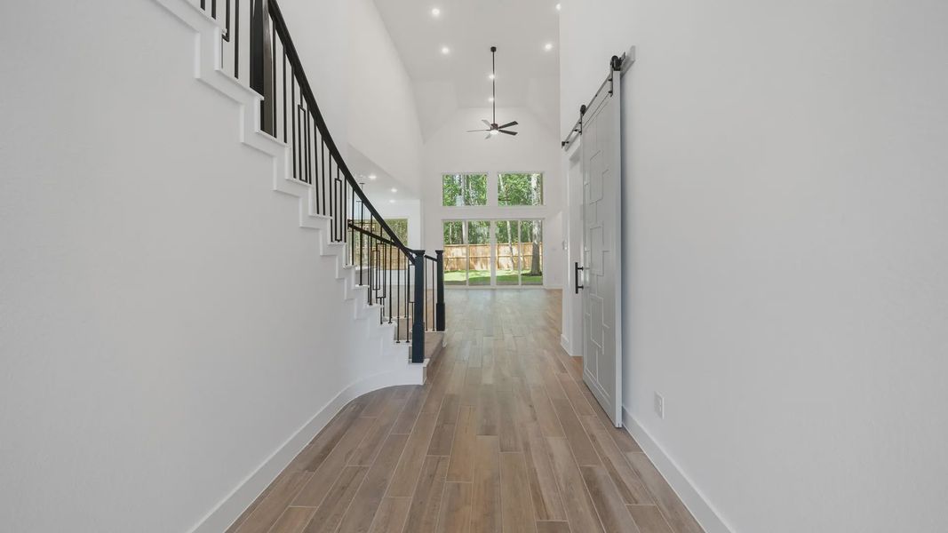 Representative unfurnished interior of a home built from the Waterloo by Chesmar Homes in Attwater 65's, Waller (Image 19).