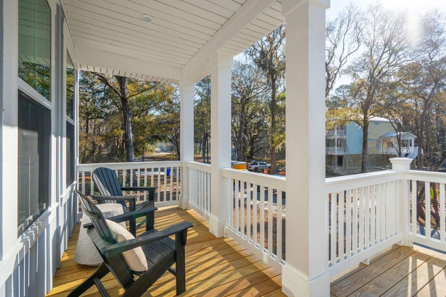 Exterior details and patio area of a home in Waterloo Estates, Johns Island (Image 3).