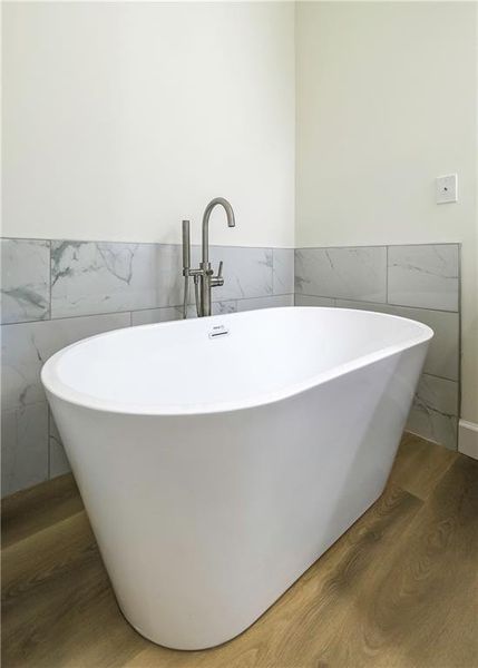 Close-up of interior finishes inside a home in , Carrollton (Image 18).