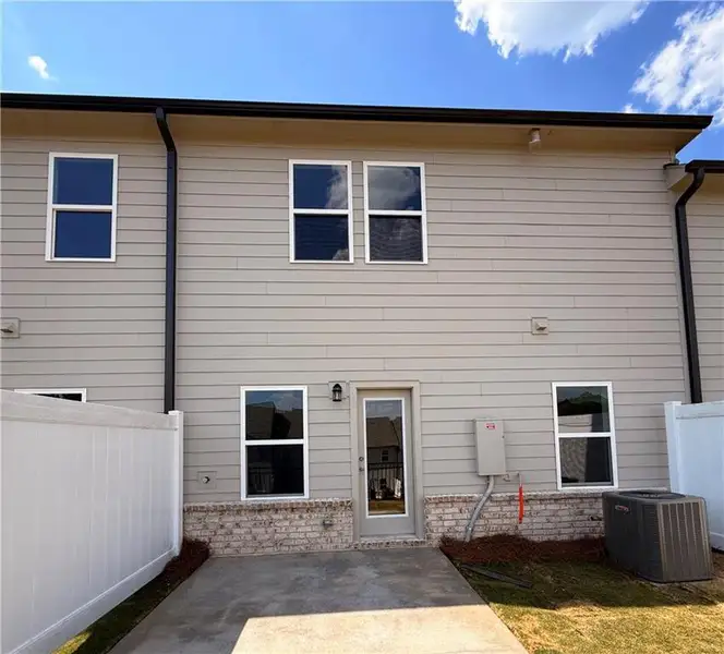 Exterior details and patio area of a home in Leydenview, Mableton (Image 4).