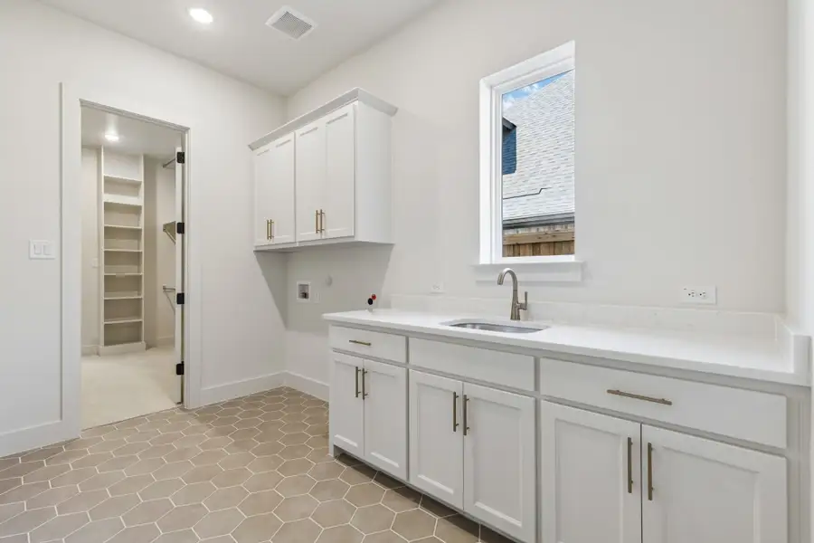 Furnished interior view inside a new home in StarView, Prosper (Image 13).