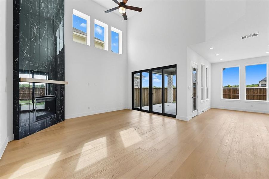 Spacious, unfurnished interior of a new home in Trinity Falls, McKinney (Image 13).