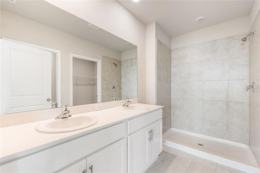 Furnished interior view inside a new home in Sea Cove, Punta Gorda (Image 7). Furnished interior view inside a new home in Sea Cove, Punta Gorda (Image 7).