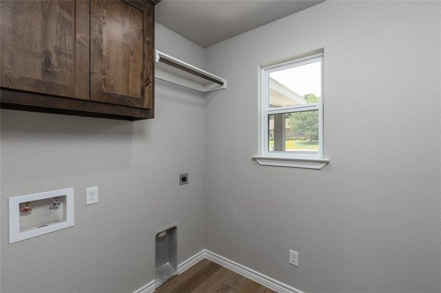 Image 33 of a home in .