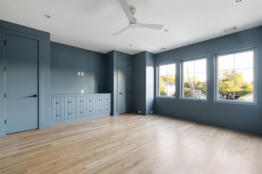 Spacious, unfurnished interior of a new home in , Dallas (Image 27).