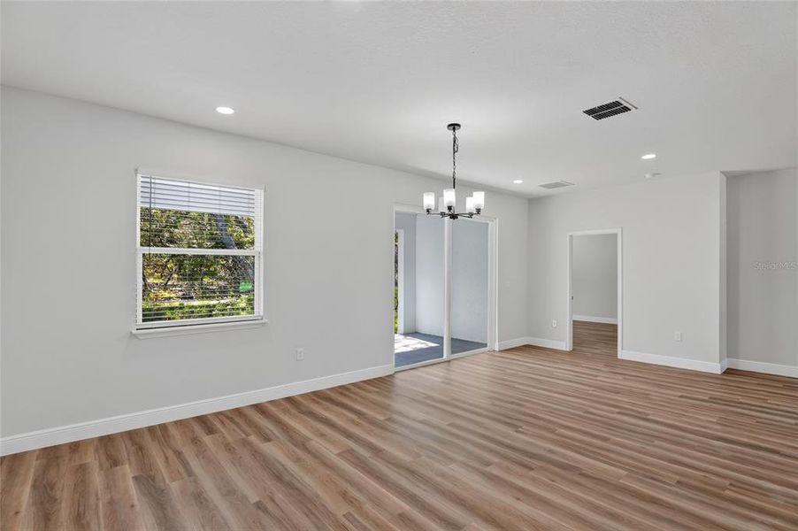 Spacious, unfurnished interior of a new home in , Homosassa (Image 11).
