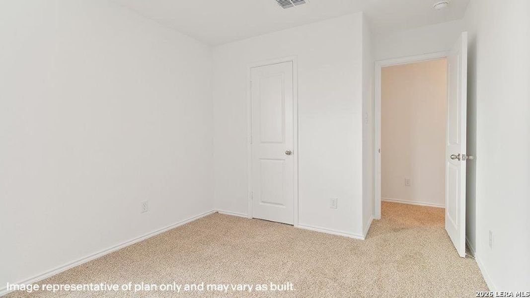 Spacious, unfurnished interior of a new home in Hickory Ridge, Elmendorf (Image 28).