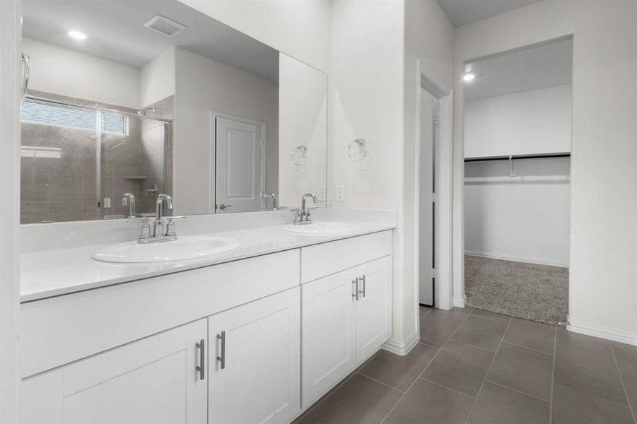 Furnished interior view inside a new home in Cibolo Hills, Fort Worth (Image 4). Furnished interior view inside a new home in Cibolo Hills, Fort Worth (Image 4).