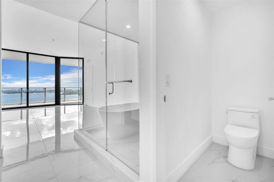 Spacious, unfurnished interior of a new home in Aria Reserve, Miami (Image 22). Spacious, unfurnished interior of a new home in Aria Reserve, Miami (Image 22).