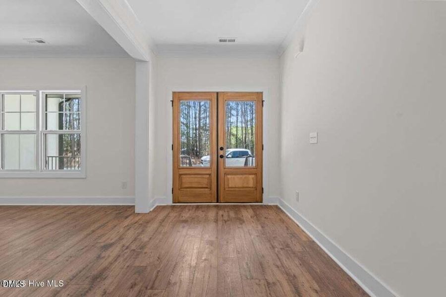 355 Shaw Rd 355 Shaw Rd