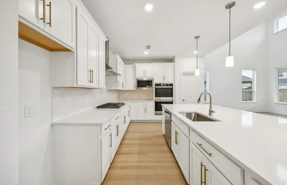 Furnished interior view inside a new home in Highland Lakes, McKinney (Image 9).