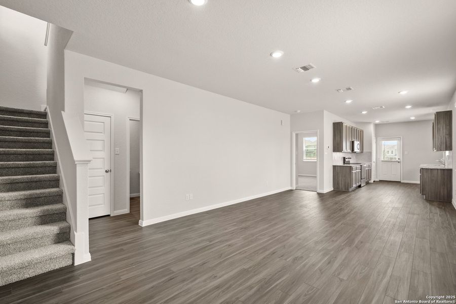 Spacious, unfurnished interior of a new home in Melissa Ranch, San Antonio (Image 13). Spacious, unfurnished interior of a new home in Melissa Ranch, San Antonio (Image 13).