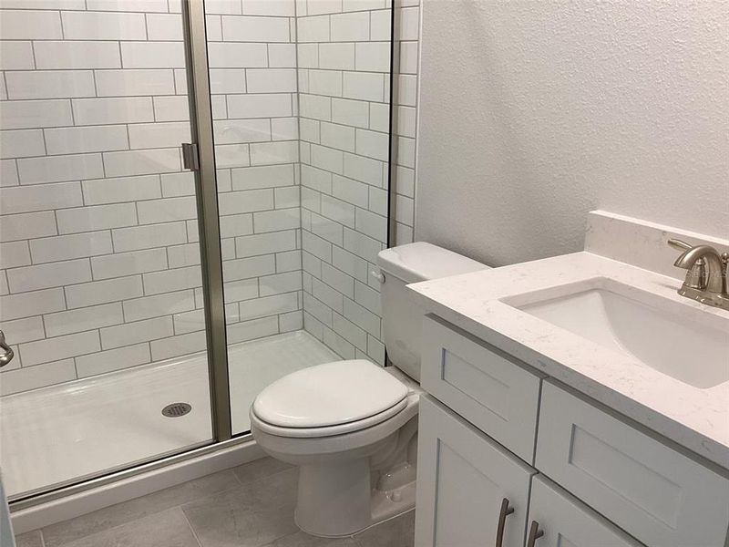 Furnished interior view inside a new home in , Ocala (Image 7).