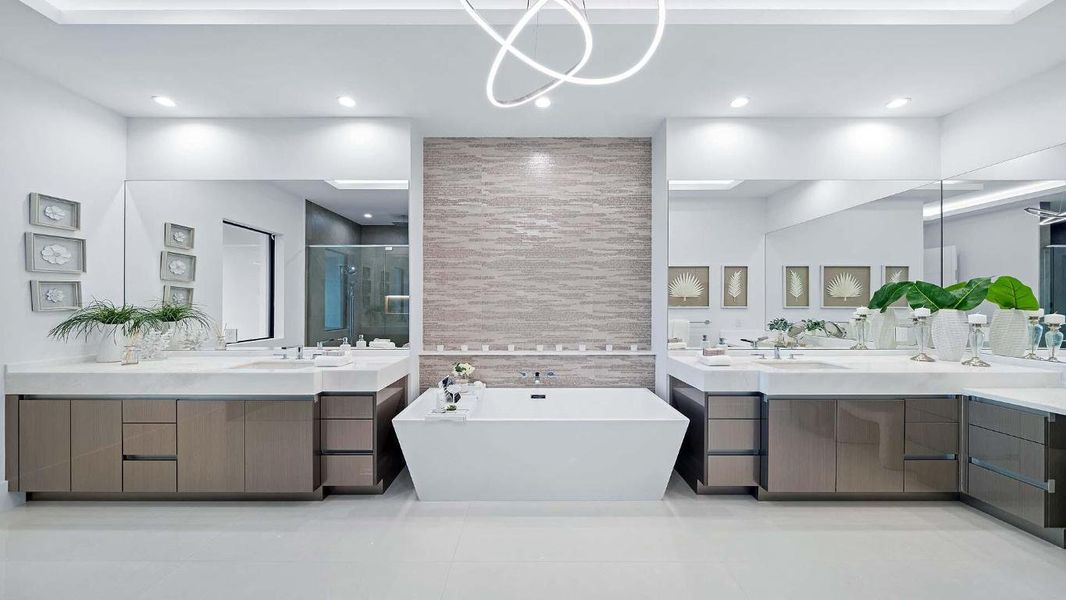 721 NE Marine Dr (27) 721 NE Marine Dr (27)