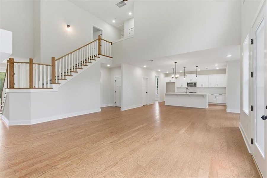 Spacious, unfurnished interior of a new home in , Rome (Image 34).