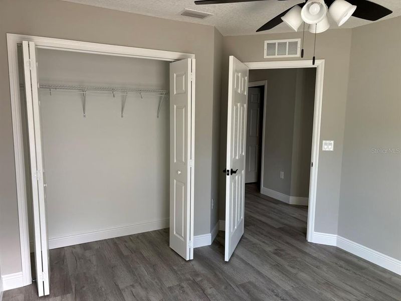 Spacious, unfurnished interior of a new home in , Dunnellon (Image 25).