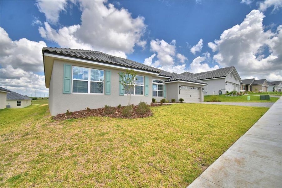 Exterior details and patio area of a home in Lake Juliana Estates, Auburndale (Image 3). Exterior details and patio area of a home in Lake Juliana Estates, Auburndale (Image 3).