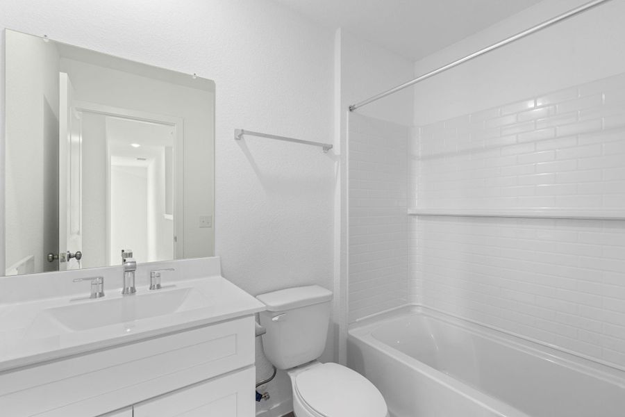 Furnished interior view inside a new home in Stokesbury, Waller (Image 13).