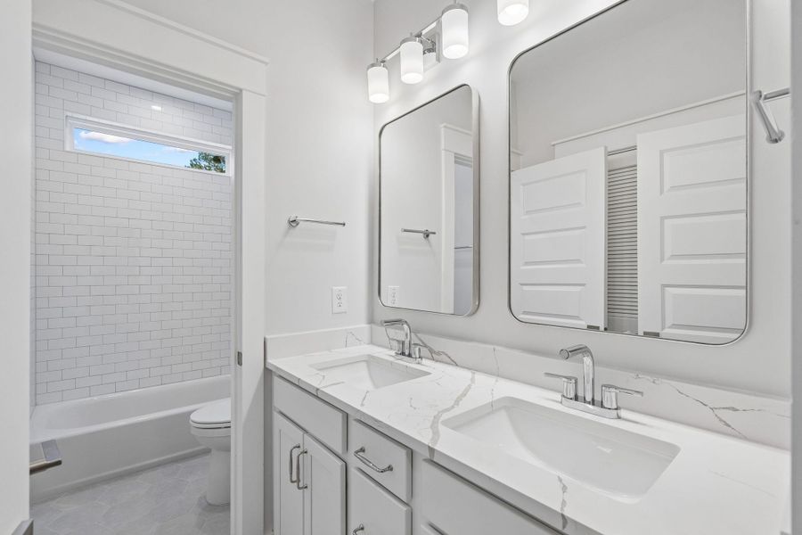 Furnished interior view inside a new home in Waterloo Estates, Johns Island (Image 10).