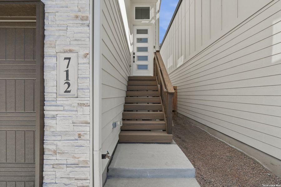 Exterior details and patio area of a home in Rose Hill, San Antonio (Image 3).