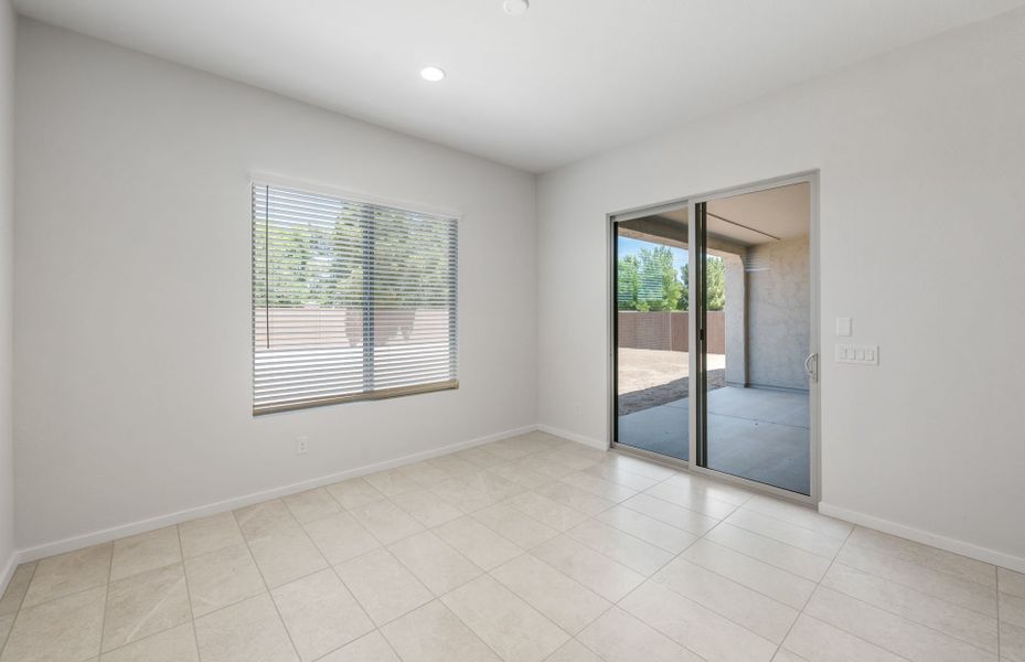 Spacious, unfurnished interior of a new home in Soleo, San Tan Valley (Image 28).