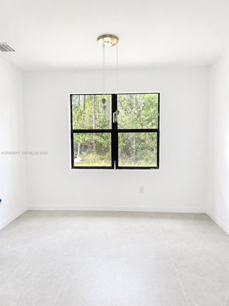 Spacious, unfurnished interior of a new home in , Lehigh Acres (Image 23).