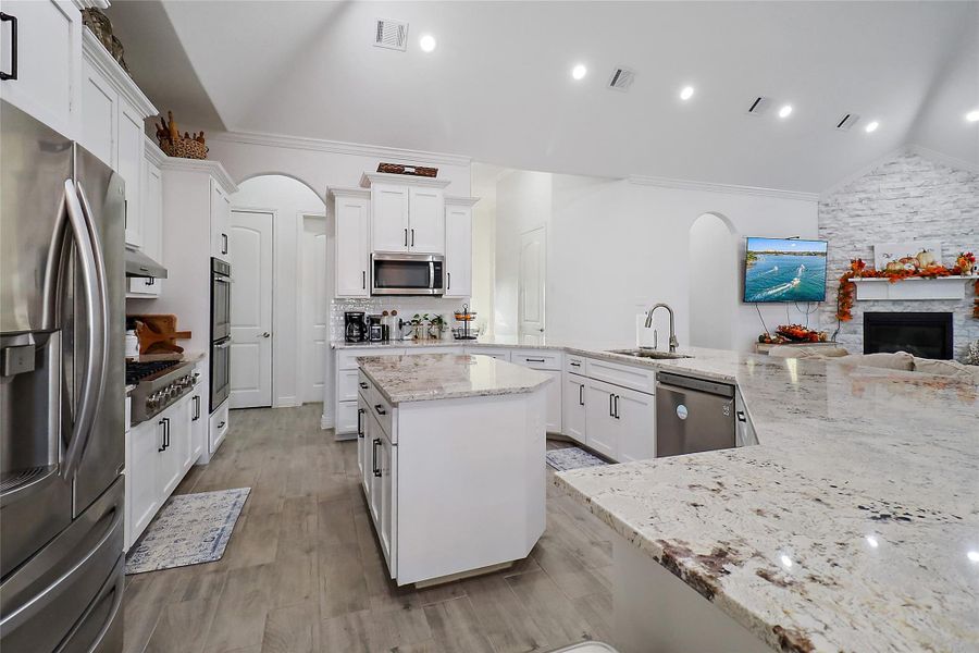 Furnished interior view inside a new home in , Baytown (Image 8).