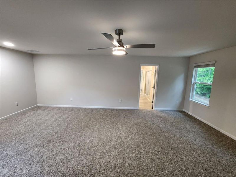 Spacious, unfurnished interior of a new home in The Oaks at Dawson, Dawsonville (Image 43). Spacious, unfurnished interior of a new home in The Oaks at Dawson, Dawsonville (Image 43).