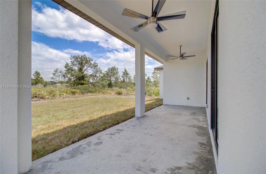 Exterior details and patio area of a home in , Lehigh Acres (Image 27).