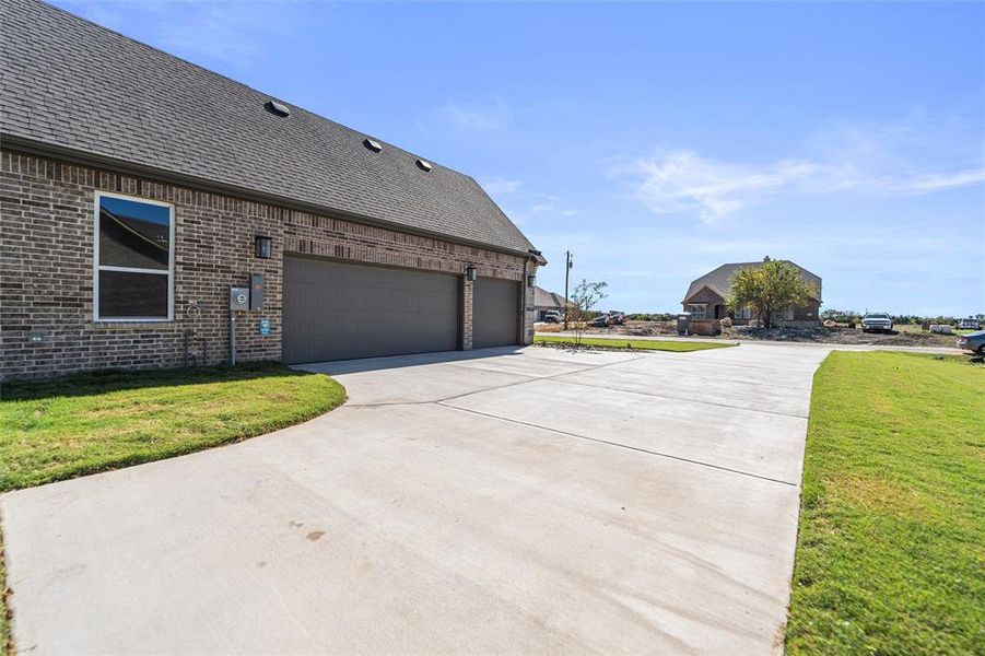 Exterior details and patio area of a home in Fannin Ranch, Leonard (Image 20). Exterior details and patio area of a home in Fannin Ranch, Leonard (Image 20).