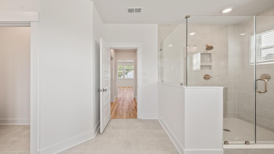 Image 24 of a home in Pamlico Terrace.