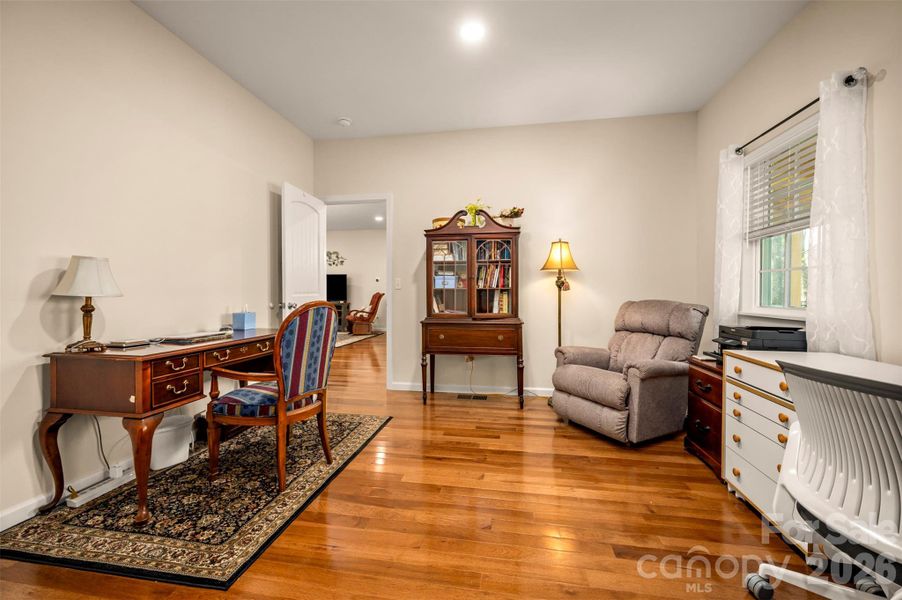 Furnished interior view inside a new home in , Hendersonville (Image 16). Furnished interior view inside a new home in , Hendersonville (Image 16).