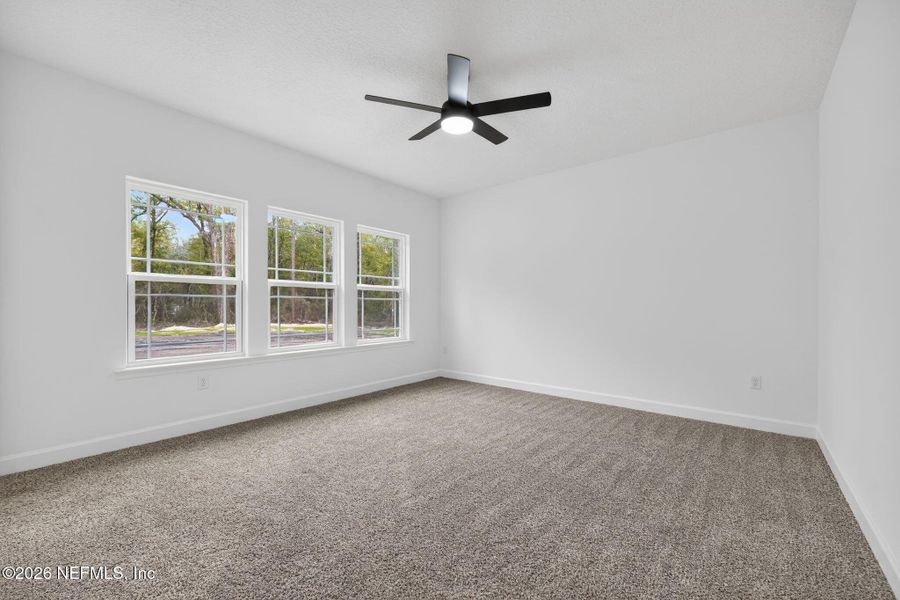 Spacious, unfurnished interior of a new home in , Middleburg (Image 26).