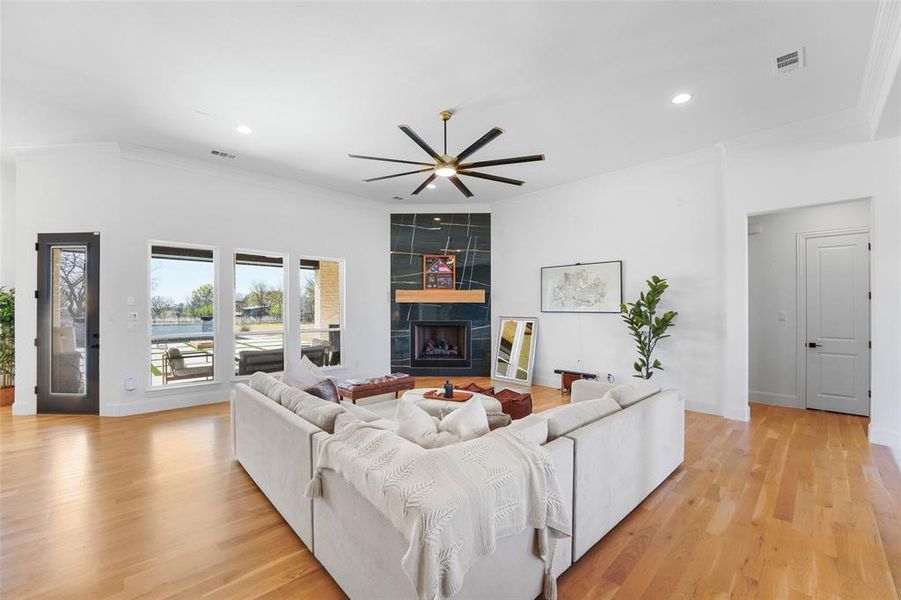 Furnished interior view inside a new home in , Rockwall (Image 6).